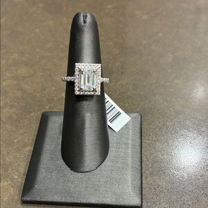 Elegant Silver Women's Ring